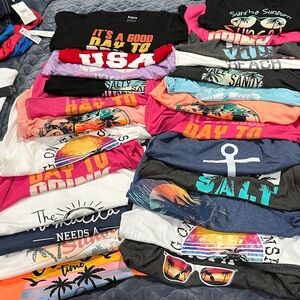 Lot of 25 Graphic Summer Tanks Sz M NEW